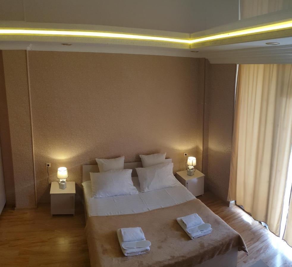 Hotel Bellmar Kobuleti Exterior photo